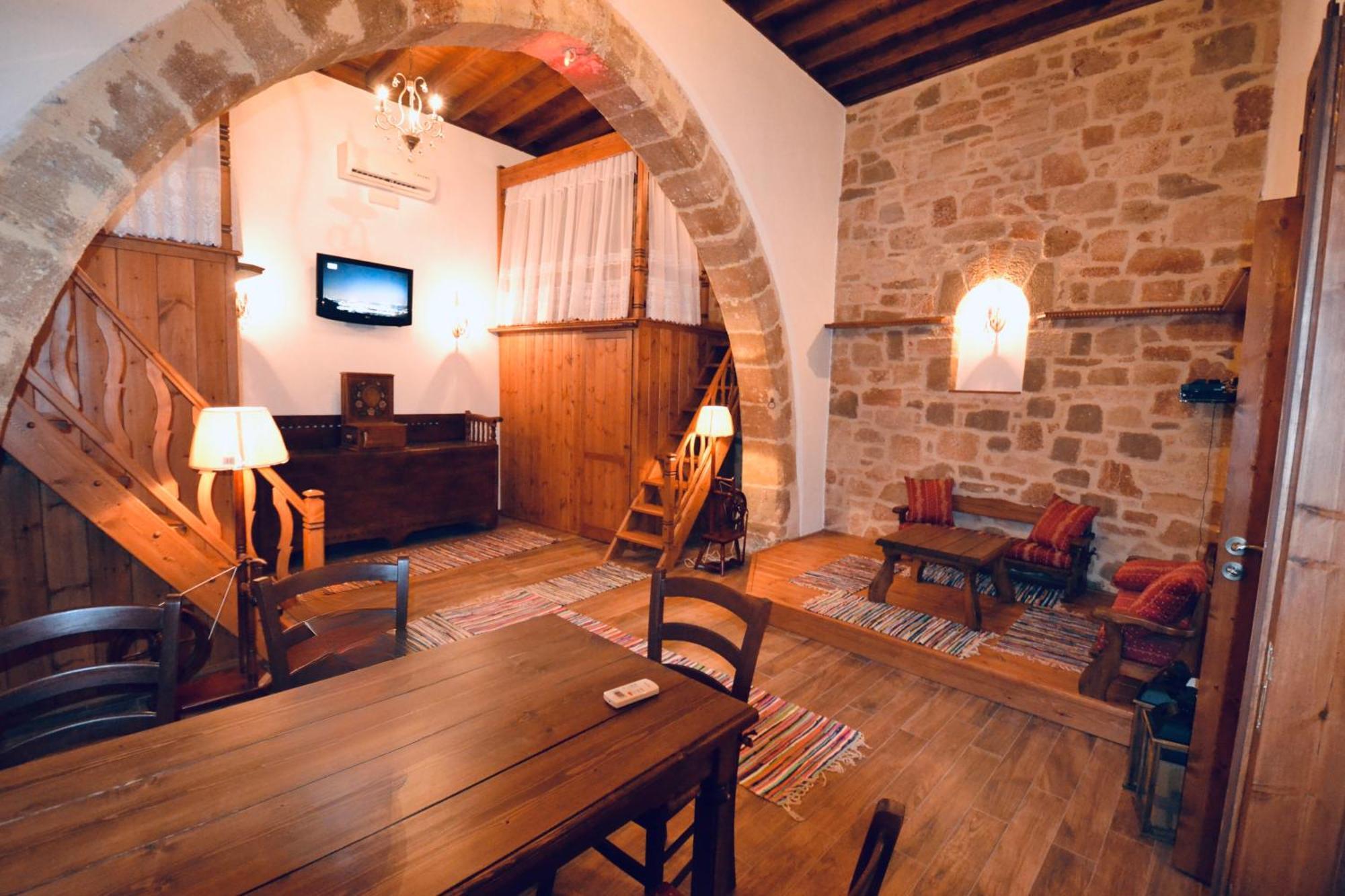 Villa Patitiri Traditional House With Hot Tub Archangelos  Exterior foto