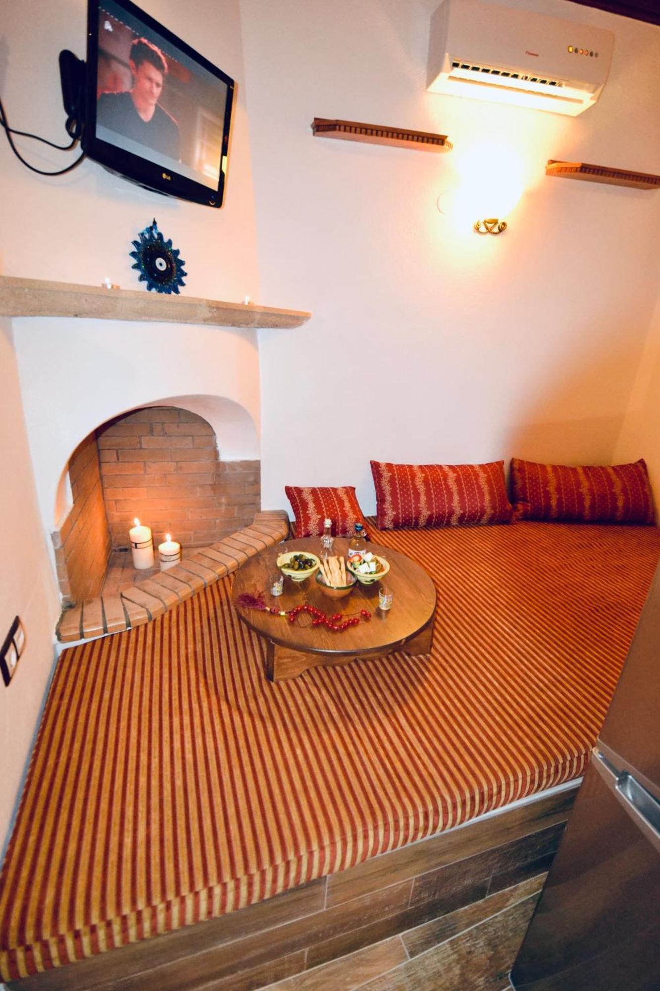 Villa Patitiri Traditional House With Hot Tub Archangelos  Exterior foto