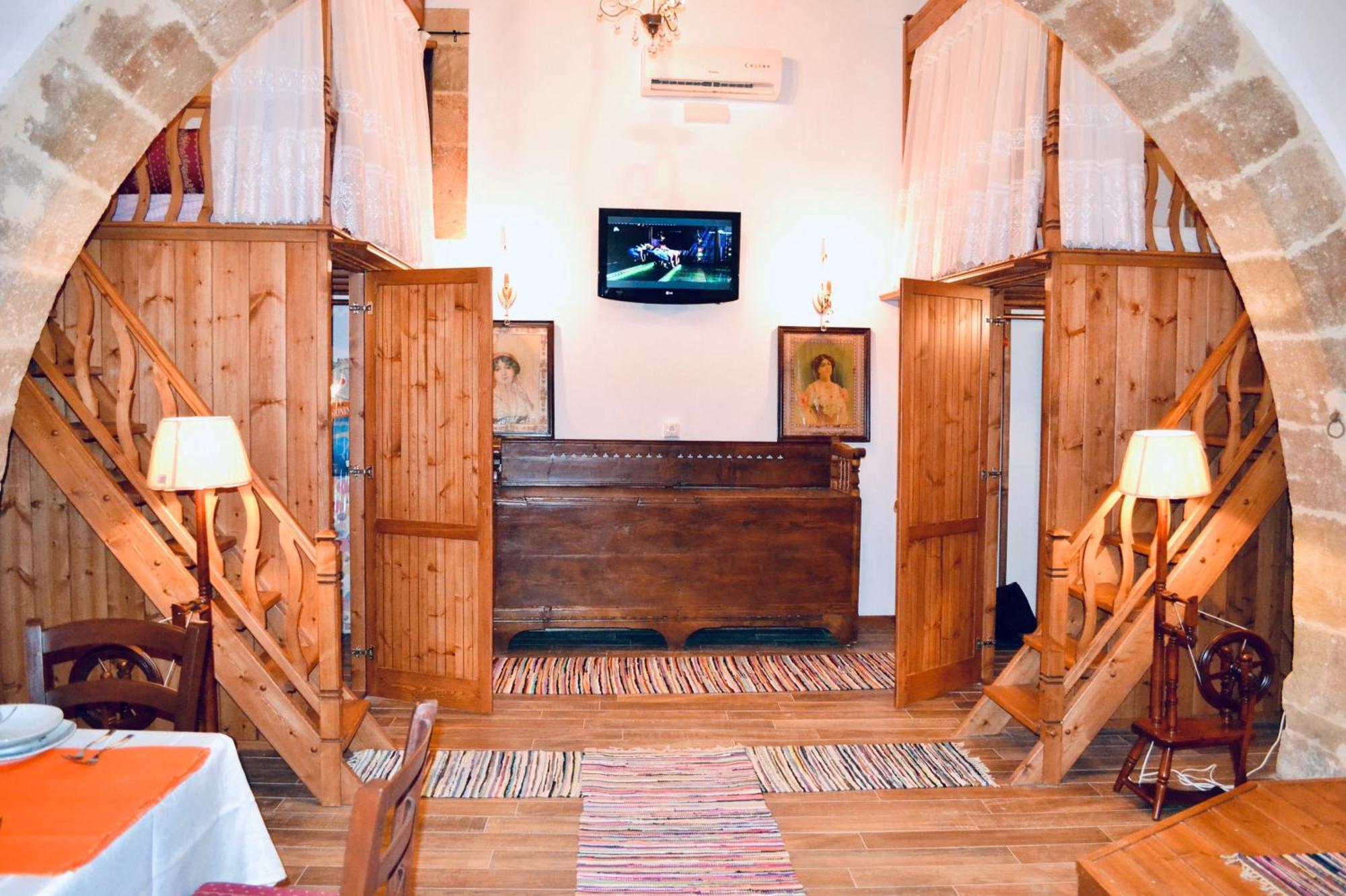 Villa Patitiri Traditional House With Hot Tub Archangelos  Exterior foto