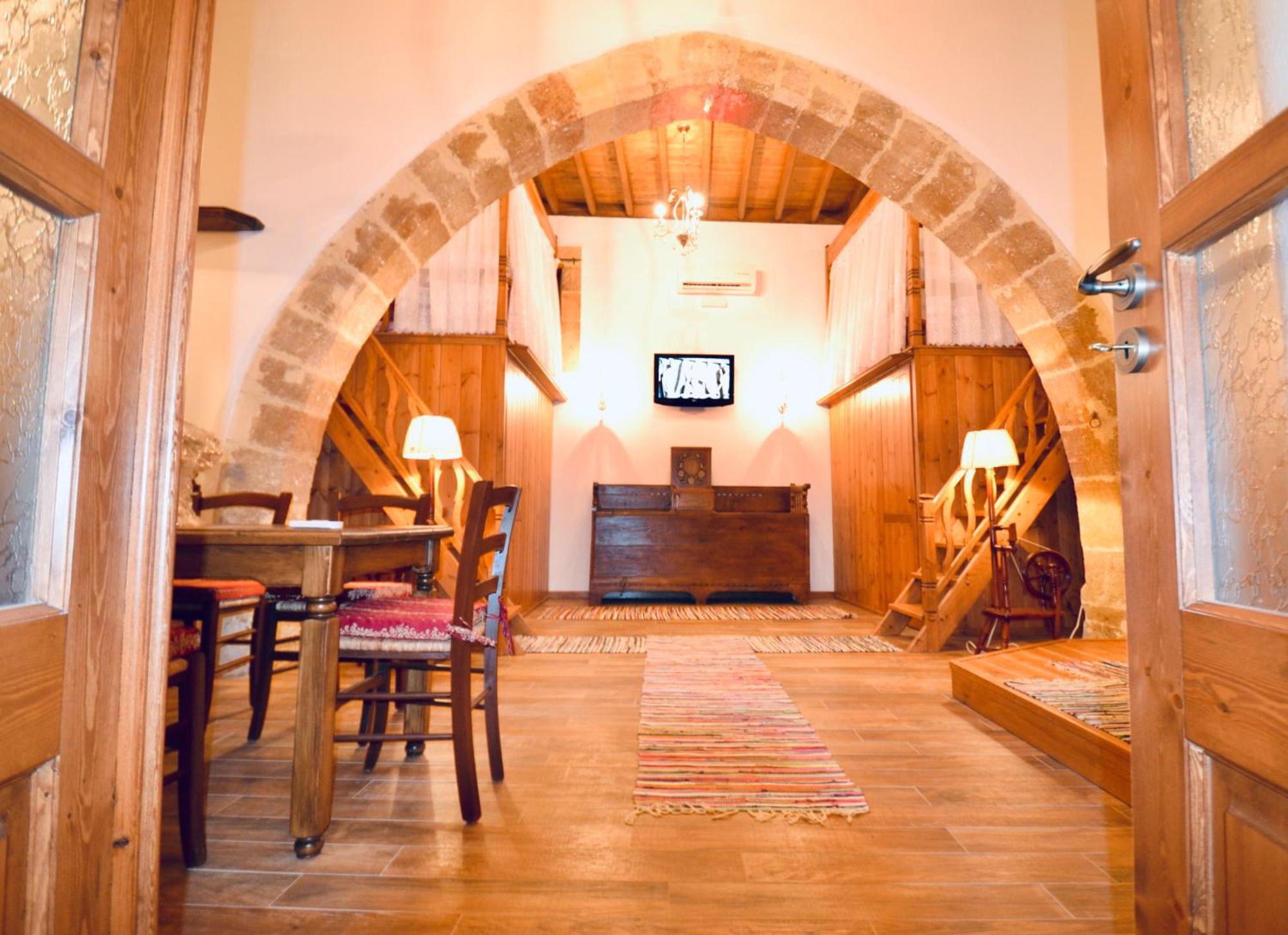 Villa Patitiri Traditional House With Hot Tub Archangelos  Exterior foto
