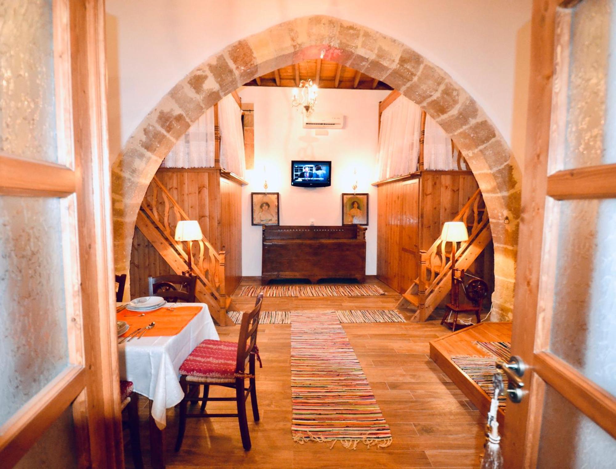 Villa Patitiri Traditional House With Hot Tub Archangelos  Exterior foto